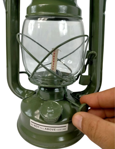 Linterna / Lampara de queroseno estilo antiguo