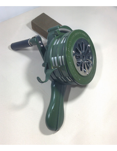 Sirena antiaérea de mano