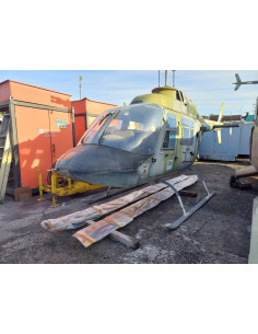 Helicóptero de combate AGUSTA AB-206