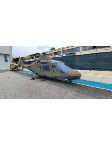 Helicóptero de combate AGUSTA A-109