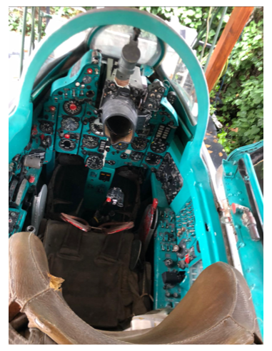 Cabina MIG 21 Completa