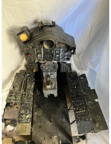Interior cabina F-4 PHANTOM
