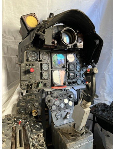 Interior cabina F-4 PHANTOM