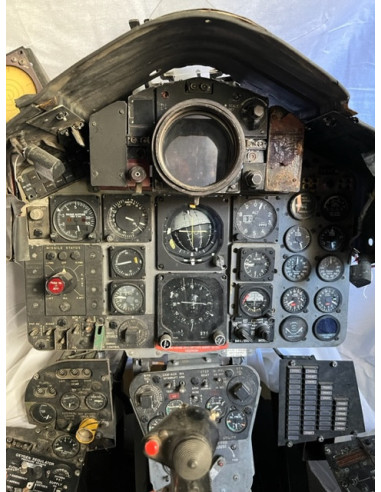 Interior cabina F-4 PHANTOM