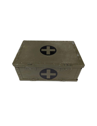 Caja médica con accesorios