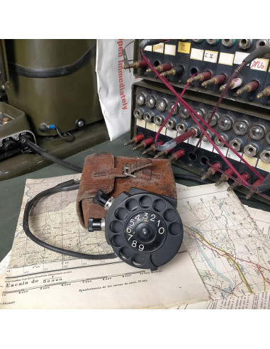Marcador telefónico militar antiguo + funda