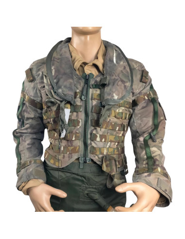 Traje de piloto completo. Chaqueta, mono y pantalón