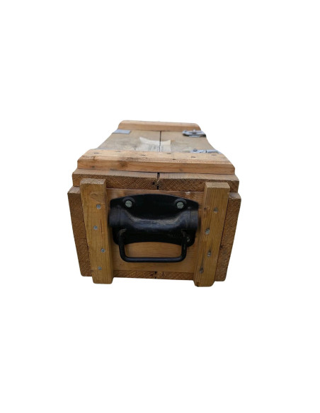 Caja de madera militar mediana