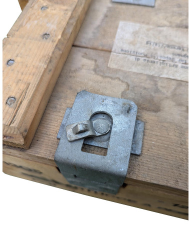 Caja de madera militar mediana