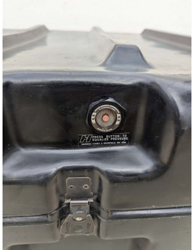 Cajón de transporte Pelican con ruedas