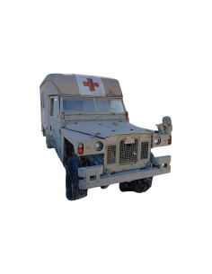 Ambulancia militar antigua Land Rover