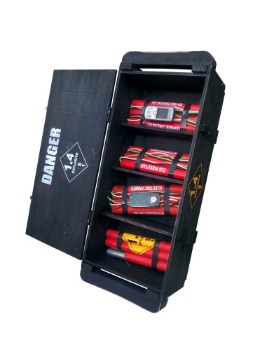 Caja de madera EXPLOSIVOS completa (todo de atrezzo y decoración)