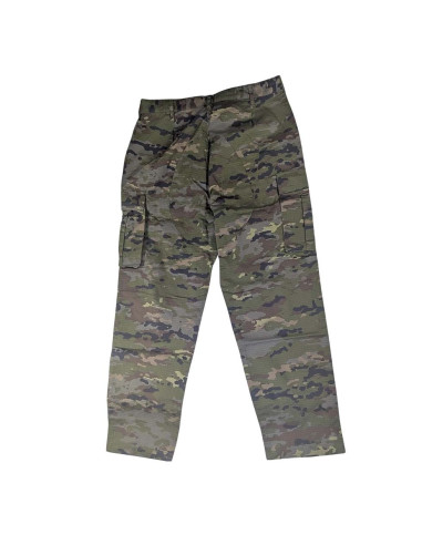 Uniforme militar Woodland pixelado ES