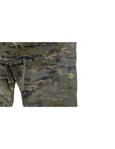 Uniforme militar Woodland pixelado ES