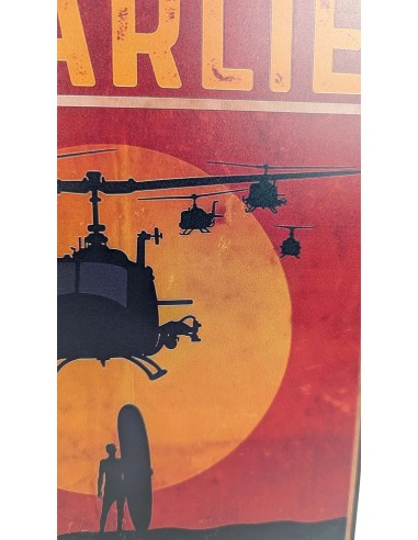 Cartel metálico Charlie no hace surf