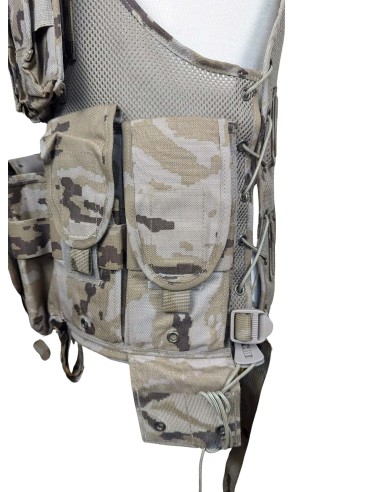 Chaleco táctico árido pixelado militar