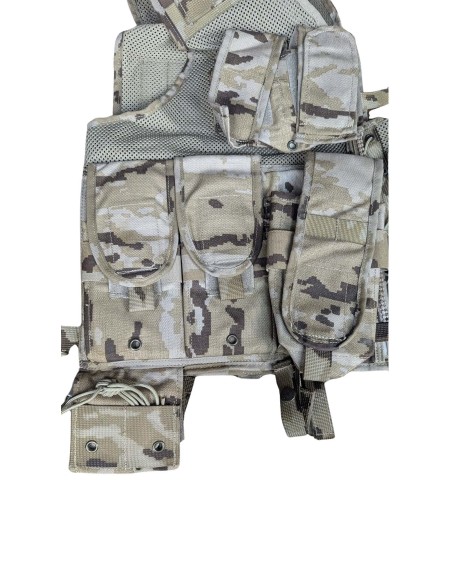 Chaleco táctico árido pixelado militar