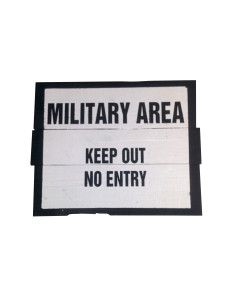 Cartel madera MILITARY AREA KEEP OUT