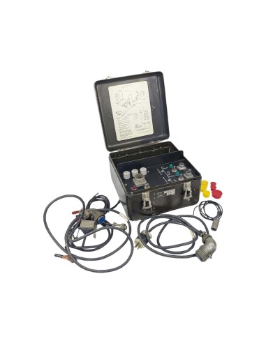 Cargador de baterías militar modelo AN/PRC-104 (BC-104)