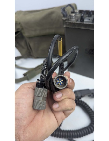 Radio militar US Harris RF-3045A