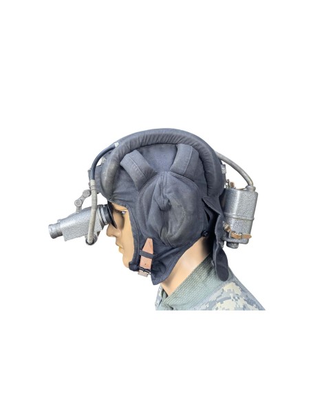 Casco y visor nocturno soviético PNW-57