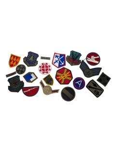 Insignias o parches de hombro militar
