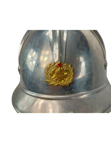 Cascos de bomberos antiguos